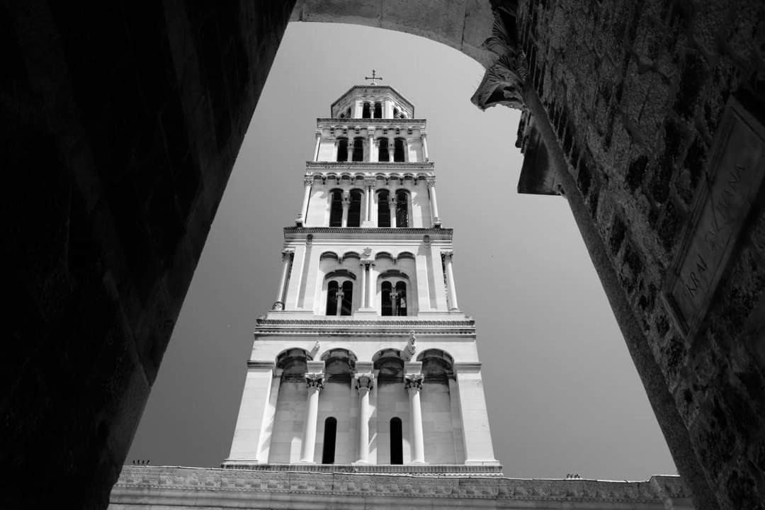 House "Anno 1881"-Center Of Split Apartamento Exterior foto